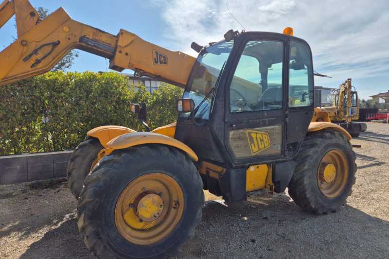 OmecoHub - Immagine JCB 530-70